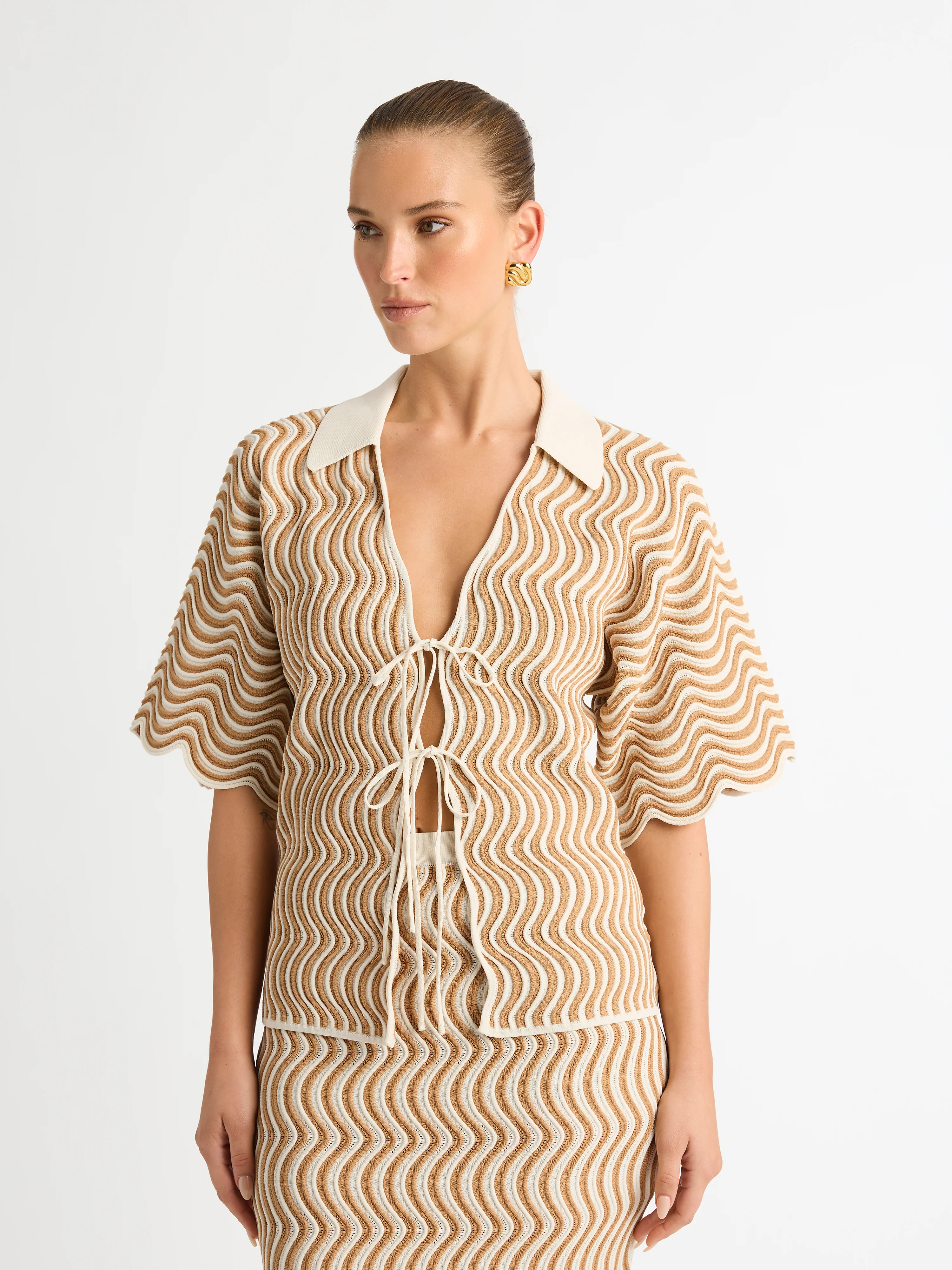 WAVY KNIT SHIRT
